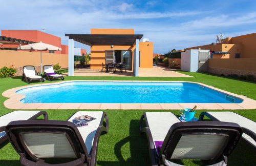 Villa con Piscina ,Vista Mar y campo de golf - Foto 1