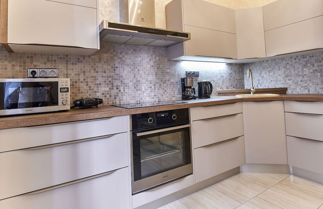 Presidential Apartment In The Old Town Square - Photo 10