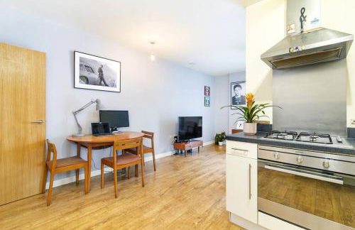 Urban Chic: Modern Flat East London next to canal - Foto 12