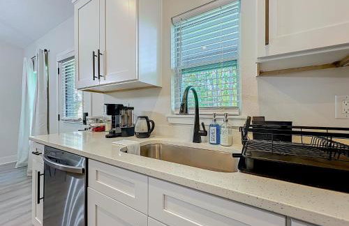 Full 3 BR 2 BA Home in Ocala Close to Key Sights - Photo 7