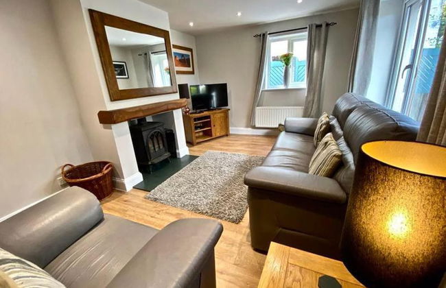 Detached Lakeland Cottage With Private hot tub - Foto 8