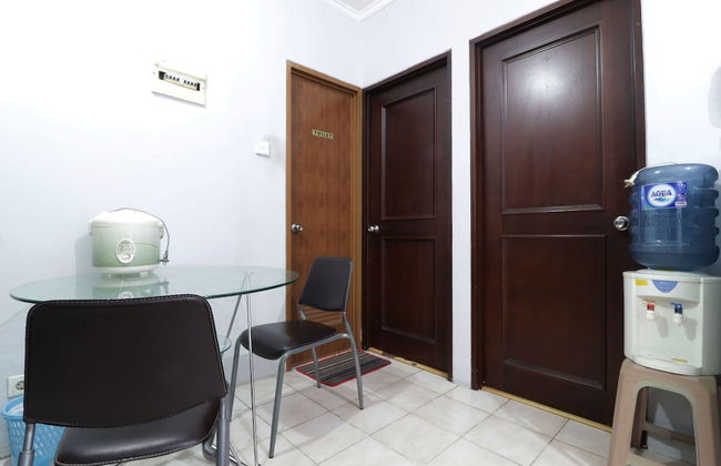 Rent House Center at Apartement Mediterania Gajah Mada - Foto 14