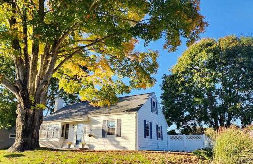 Cheerful 3bd Cape feet from beach, river access - Foto 9