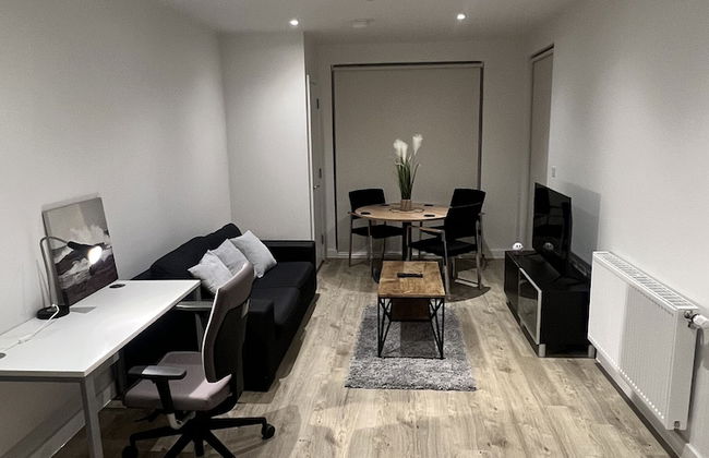 Impeccable 1bed Apartment in the Heart Ofgreenford - Foto 11