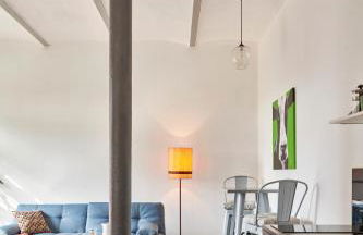 re~barn - Modern Country Stay - Photo 10