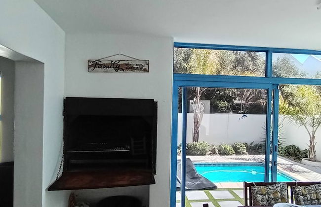 Relax in Style at La Kruger Blue, Langebaan's Premier Holiday Home - Foto 20