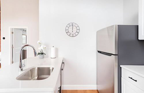 Jennifer's Riverfront Loft State House Views - Foto 14