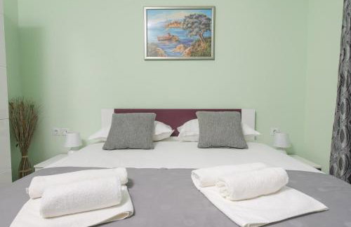 Villa Barbara-Kastela with heated pool - Foto 47