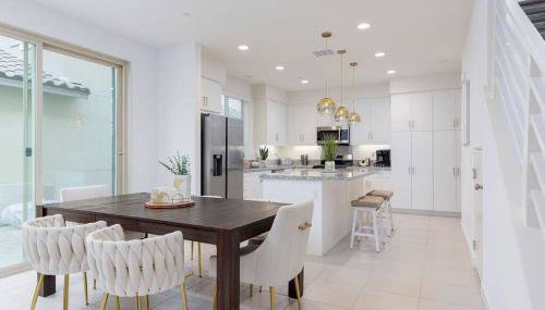 Near Coachella and Stagecoach Palm Springs , PGA resort Villa ,Golf, community pool, gym - Foto 3, stove, minibar