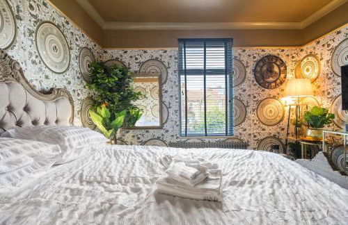 Lux Versace Pad Sleeps 10 Hot Tub, Cinema & Games Room - Foto 20