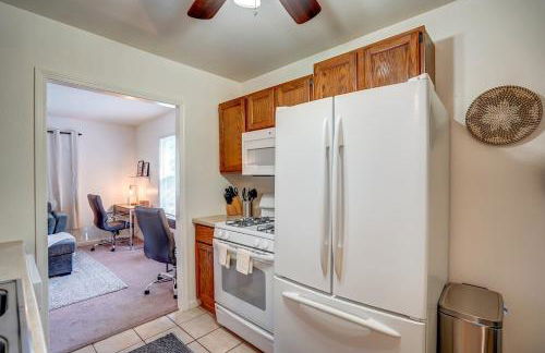 30 Day Minimum - Entire House - Washer and Dryer and AC - Photo 12