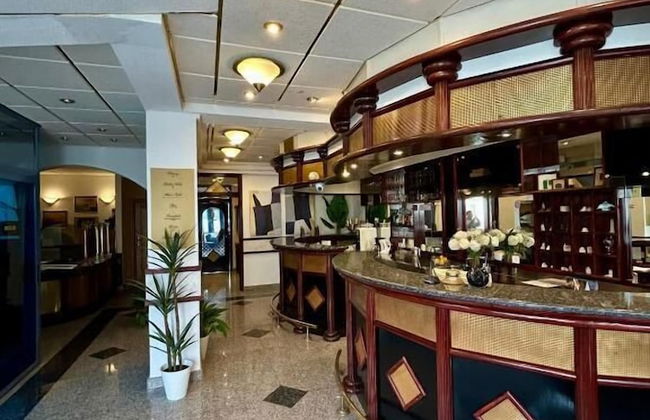 Hotel Bavaria - Photo 2