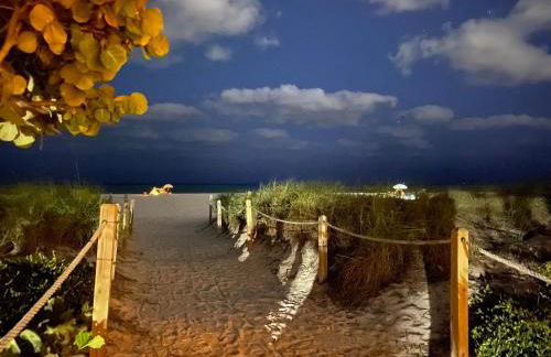 Incredible Ocean Views! Terrace, 1800 sq.ft., Hotel - Photo 31