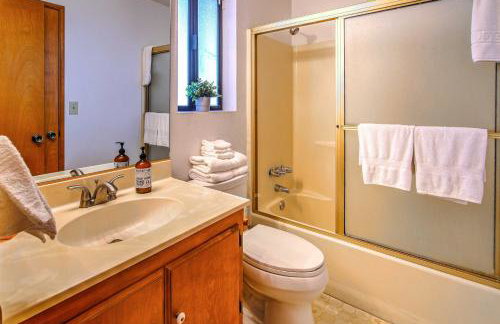 The Atomic Squirrel Lodge Lake Gregory Getaway! - Foto 19