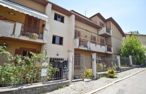 Stunning Apartment In Monteleone Sabino With Wifi - Foto 9