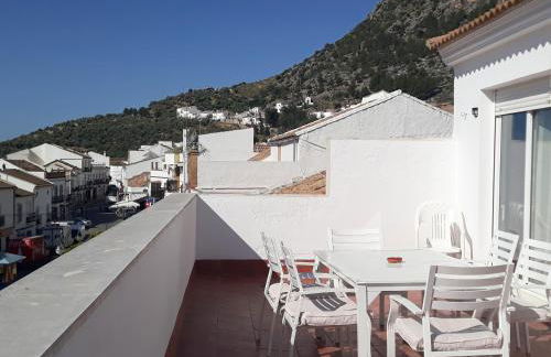 MAIN SQUARE Apartments - Photo 18