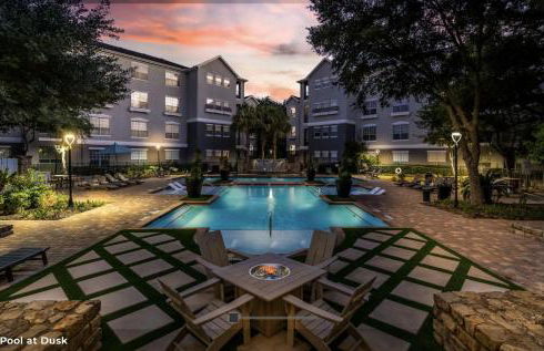 Hidden Gem at Med Center 2BR & 2BA Apartment - Foto 10