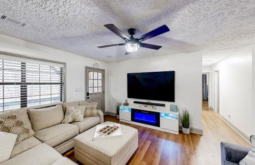 Dogs Welcome! Big Oak Hideaway Near Lake Martin - Foto 8