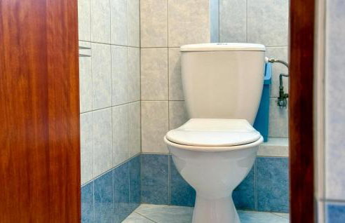 2 Bedroom Amazing Apartment In Labin - Foto 25