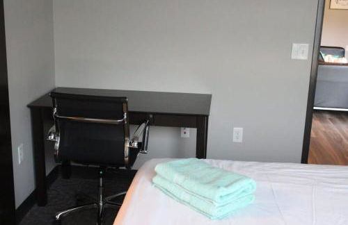 Spacious 2BR Suite Plus Patio Near Iowa State - Foto 29