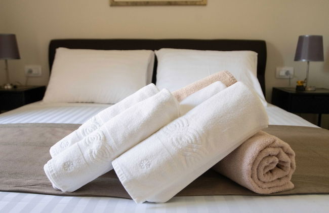 The Poolside Stone House in Bale - Foto 4