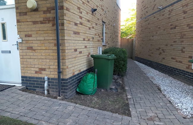 Cosy 1-bed Studio in Northolt - Foto 15