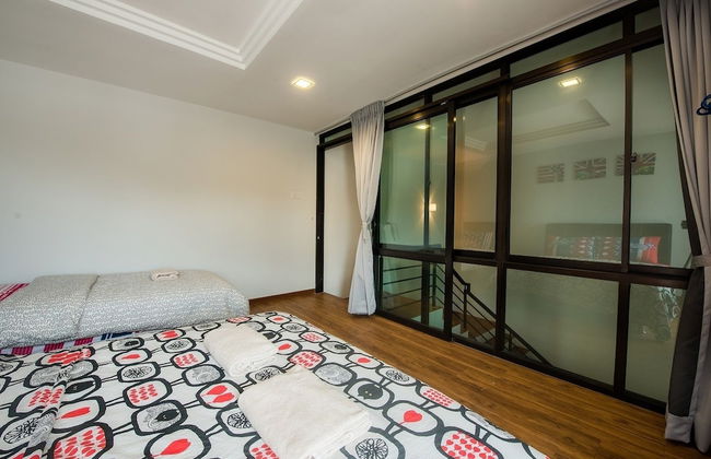 New Corner Shamrock Beach Villas Seaview - Photo 18