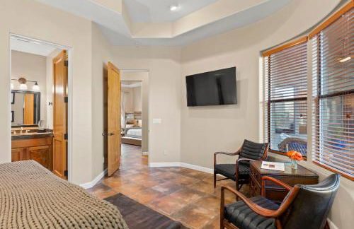 The Debonair Derby by PaseoHomesAZ with Heated Pool - Foto 27