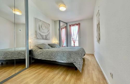 Duplex 70m2 - Vue Cité Mediévale - Parking gratuit - Foto 27