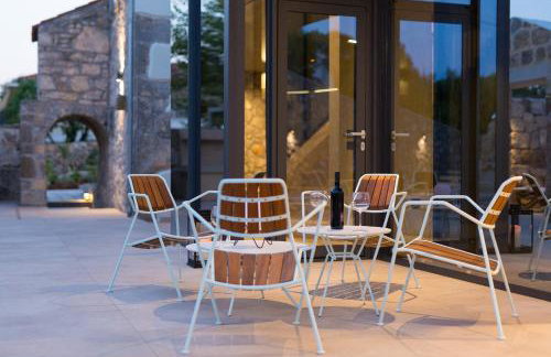 Luxury Jerini Estate - Photo 72