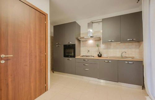 Unico Apt 3A, 2 camere, parcheggio gratis, 10 minuti da Venezia - Photo 5