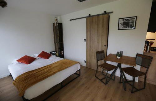 Le Golden-Terrasse & Parking - Photo 9