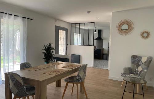 La Dinière - Calme - Jardin - 15mn du Futuroscope - Foto 24