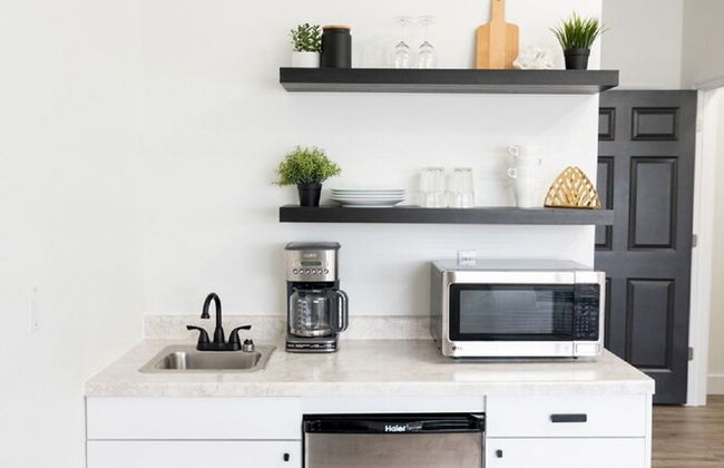 Conestoga Quarters - Photo 10