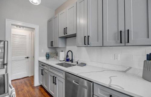 Renovated Apt - Blocks from Shoppes of Avondale - Foto 11