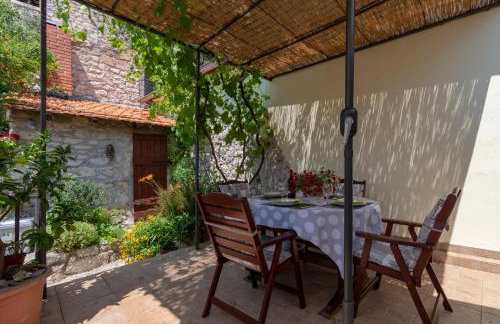 Mediterranean terrace apartment with Bikes & SUP - Photo 6