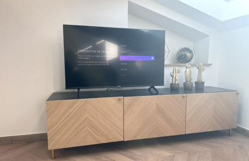 Elegant mansardé-place du pin - Photo 25