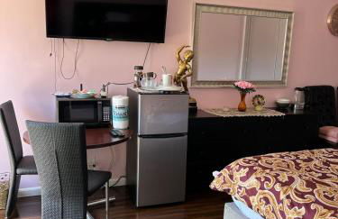 Pool Front Romantic Getaway withPrivate Entry - Foto 58