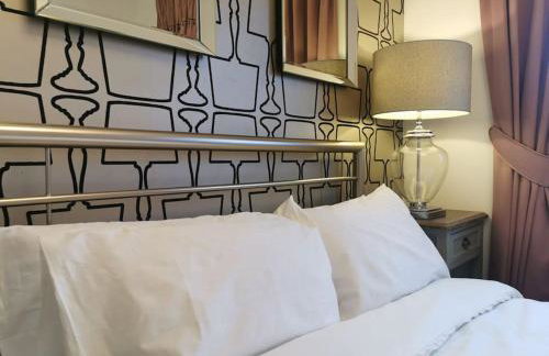 Riverside Cockatoo's Cottage Charming 3 Bed Retreat for up to 10 Guests - Foto 21