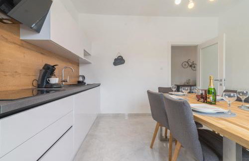 S&I Peaceful Holiday Home With Pool & Jacuzzi - Foto 17