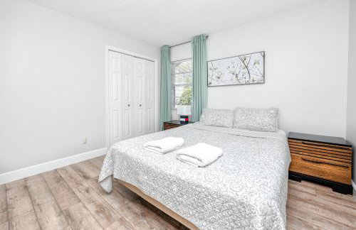 Palm Harbor Paradise - Spacious Home In Quiet Neighborhood with Heated Pool, Billiard Room, Hot Tub - Foto 20