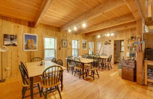 Pet-Friendly House with Deck Near Crater Lake! - Foto 22