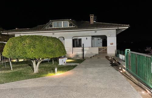 Villa Lidia & Attico degli artisti, free pets , giardino recintato e attrezzato - Foto 6