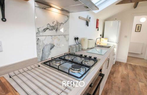 Spacious and Homely 2-bed Home in Lincoln by Renzo, Stunning Countryside Location, Free Parking! - Foto 9