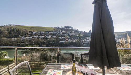 Estuary View - Photo 1