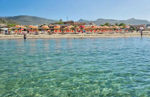 Residence with private beach in Bosa Marina just 100 meters from the sea - Foto 1