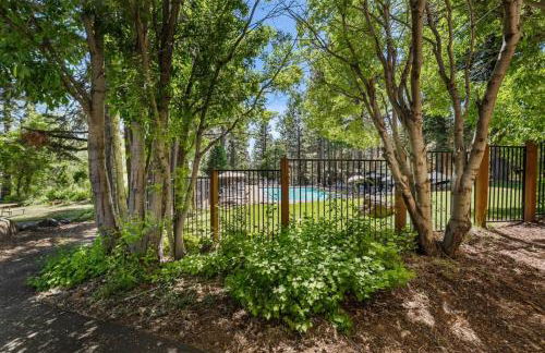 Enjoy Forest Views Retreat at Kingswood Village - Photo 27