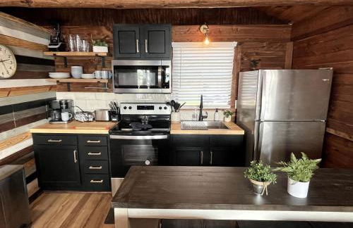 Rustic Waterfront Cabin on Toledo Bend Lake for an Unforgettable Getaway in Nature in Hemphill, Texas - Foto 10