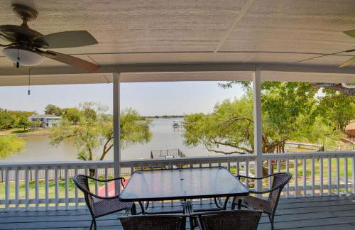 Game Room and Dock Waterfront Granbury Lake Retreat - Foto 31