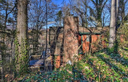 Natures Retreat with Hot Tub 7 Mi to Bryson City - Foto 28